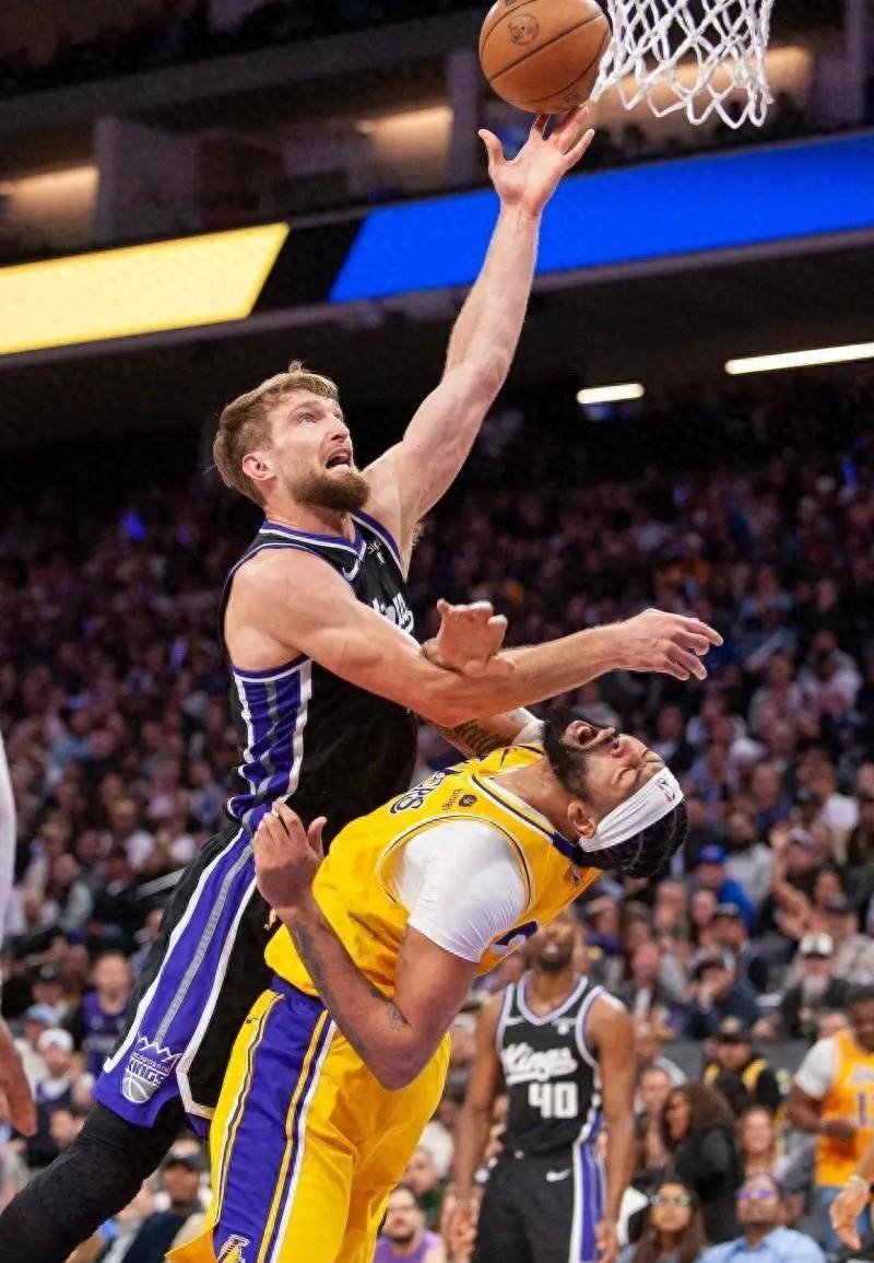 关键时刻萨克拉门托国王防线松动——欧冠节点到来，更衣室稳定，年轻球员得到机会的简单介绍-开云